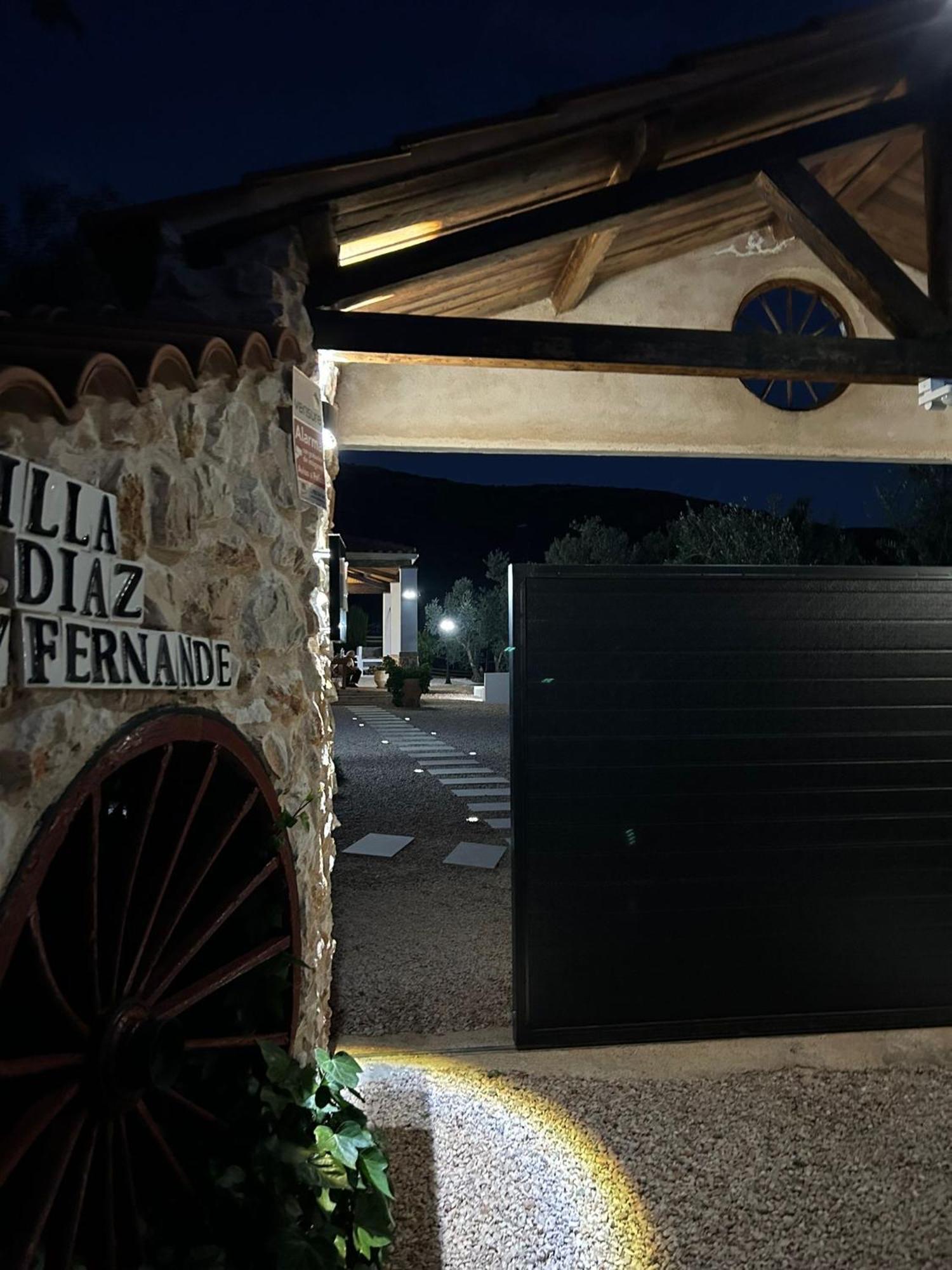 Village Diaz - Fernandez Herencia Ngoại thất bức ảnh